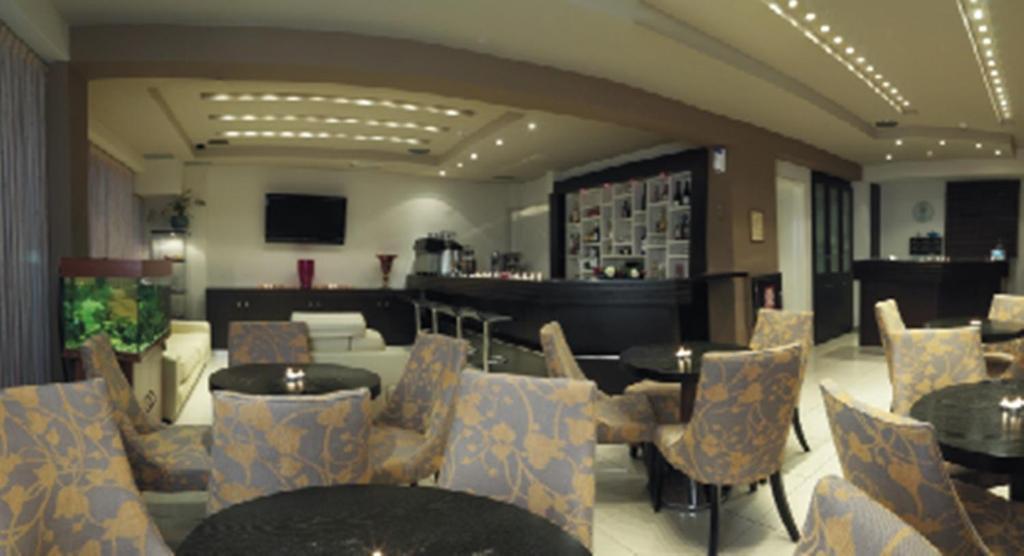 Ceragio Hotel & Apartments Tripoli Ngoại thất bức ảnh