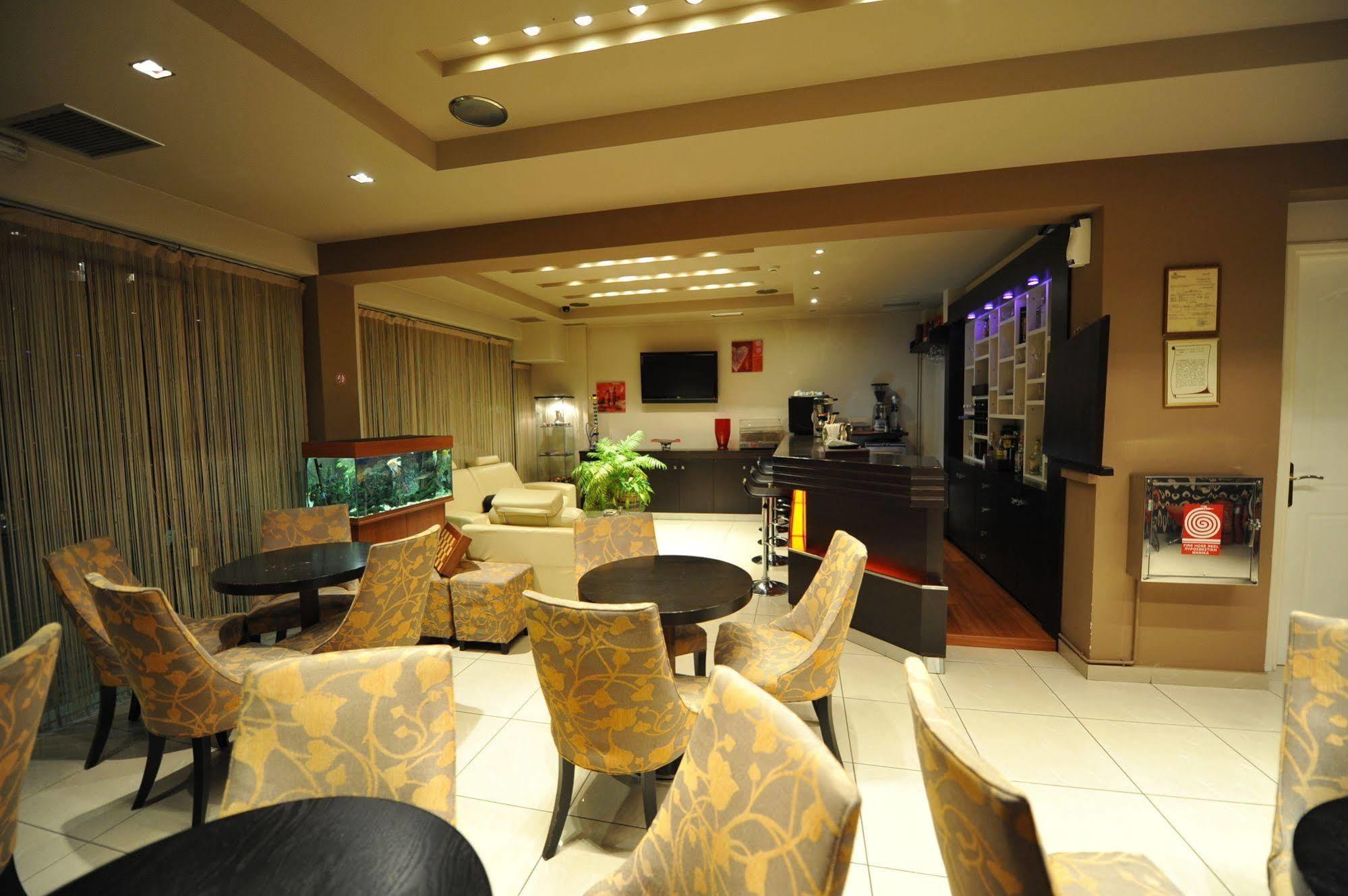 Ceragio Hotel & Apartments Tripoli Ngoại thất bức ảnh