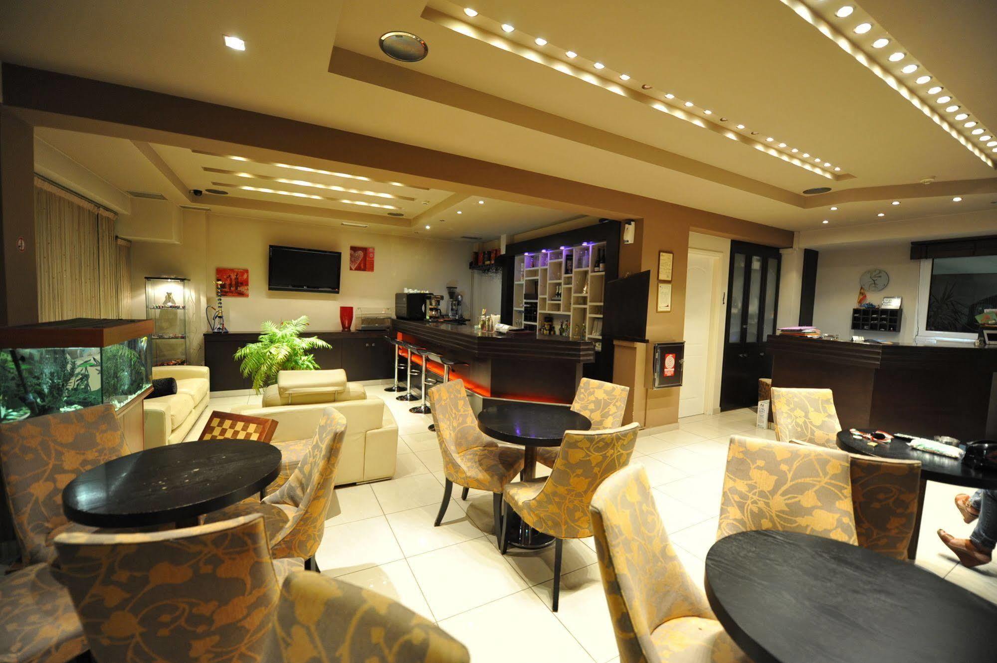 Ceragio Hotel & Apartments Tripoli Ngoại thất bức ảnh
