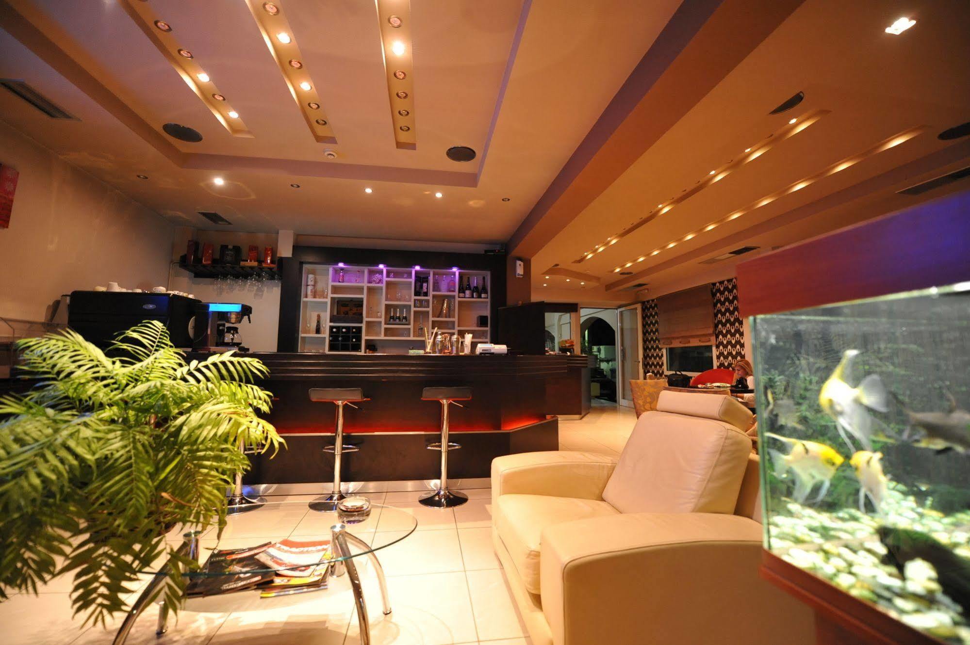 Ceragio Hotel & Apartments Tripoli Ngoại thất bức ảnh
